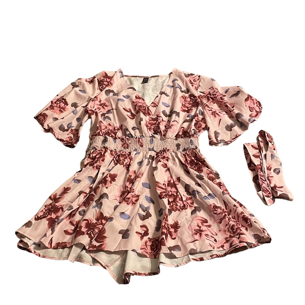 Women’s SHEIN Pink Floral Print Romper | Size: XL - Picture 1 of 4